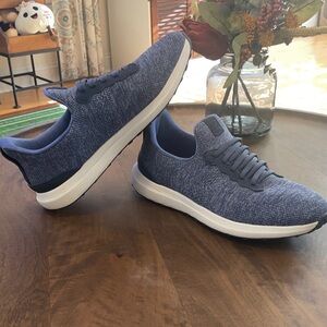 Johnnie-O Range Runner Knit Sneakers, Mens size 12